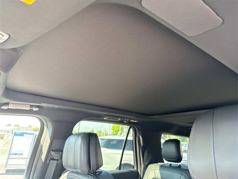 New 2025 Lincoln Navigator Reserve w/ Jet Appearance Package image 24