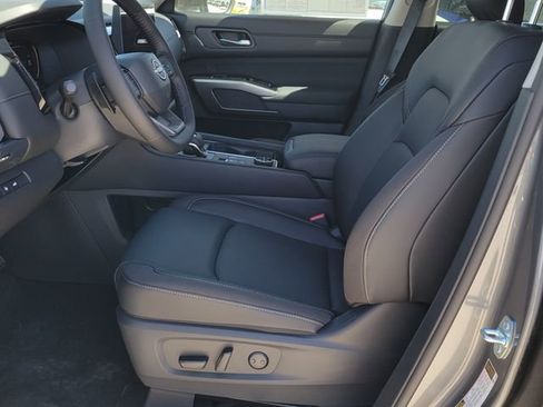 New 2026 Nissan Pathfinder SL AWD/4WD image 6