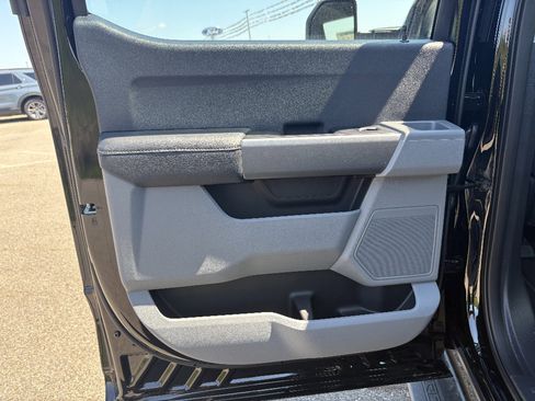 New 2026 Ford F250 XL AWD/4WD image 16