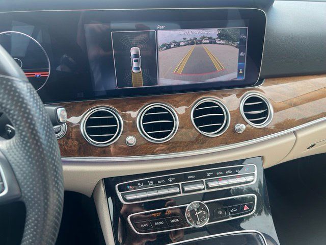 Certified 2018 Mercedes-Benz E 300 4MATIC image 11