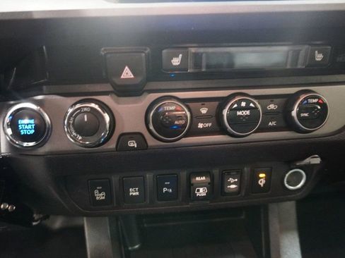 Used 2018 Toyota Tacoma TRD Pro image 12
