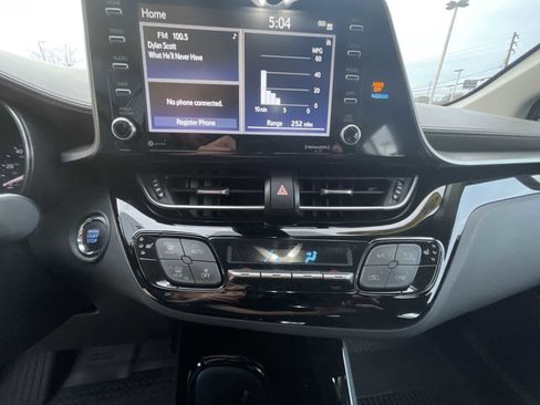 Used 2022 Toyota C-HR Limited image 32