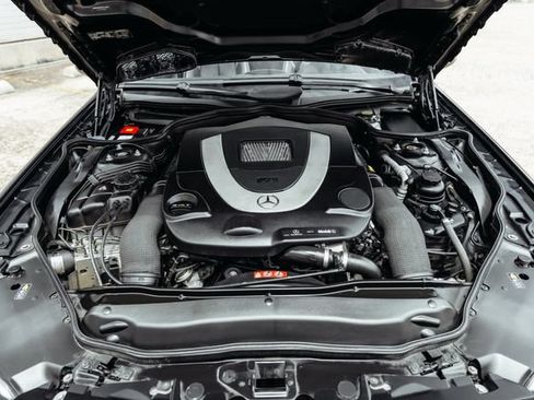 Used 2011 Mercedes-Benz SL 550 image 28