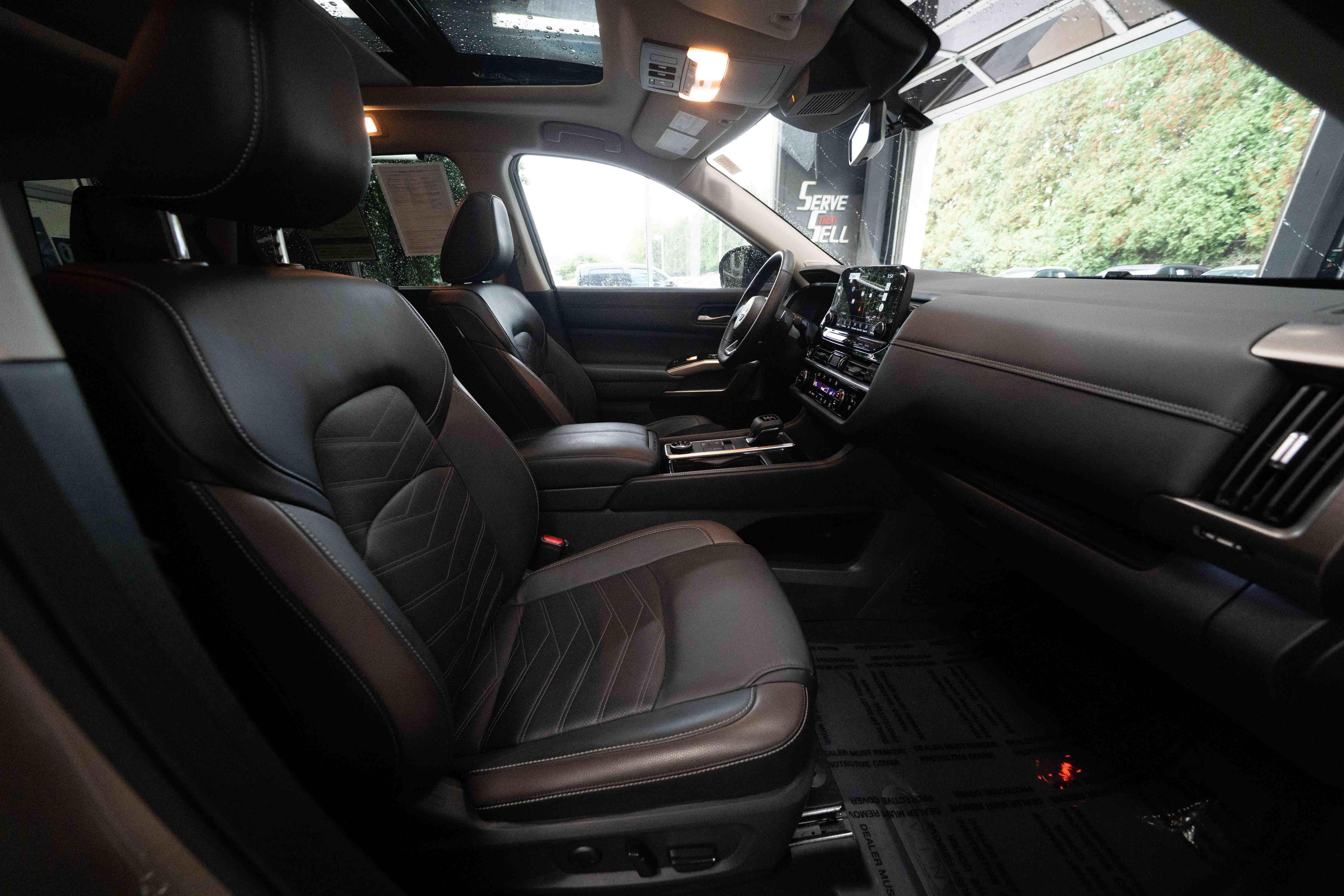 Used 2024 Nissan Pathfinder Platinum AWD/4WD image 27
