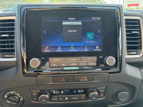 Certified 2022 Nissan Frontier SV AWD/4WD image 17