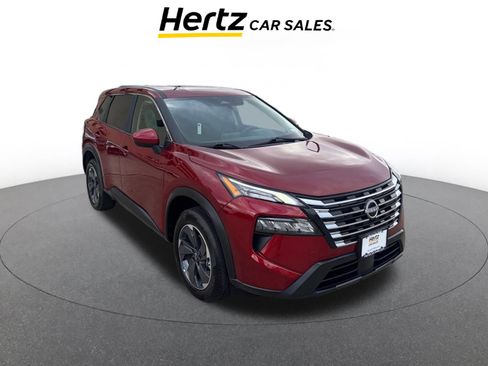 Used 2025 Nissan Rogue SV image 1