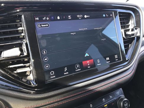 Used 2024 Dodge Durango GT image 18