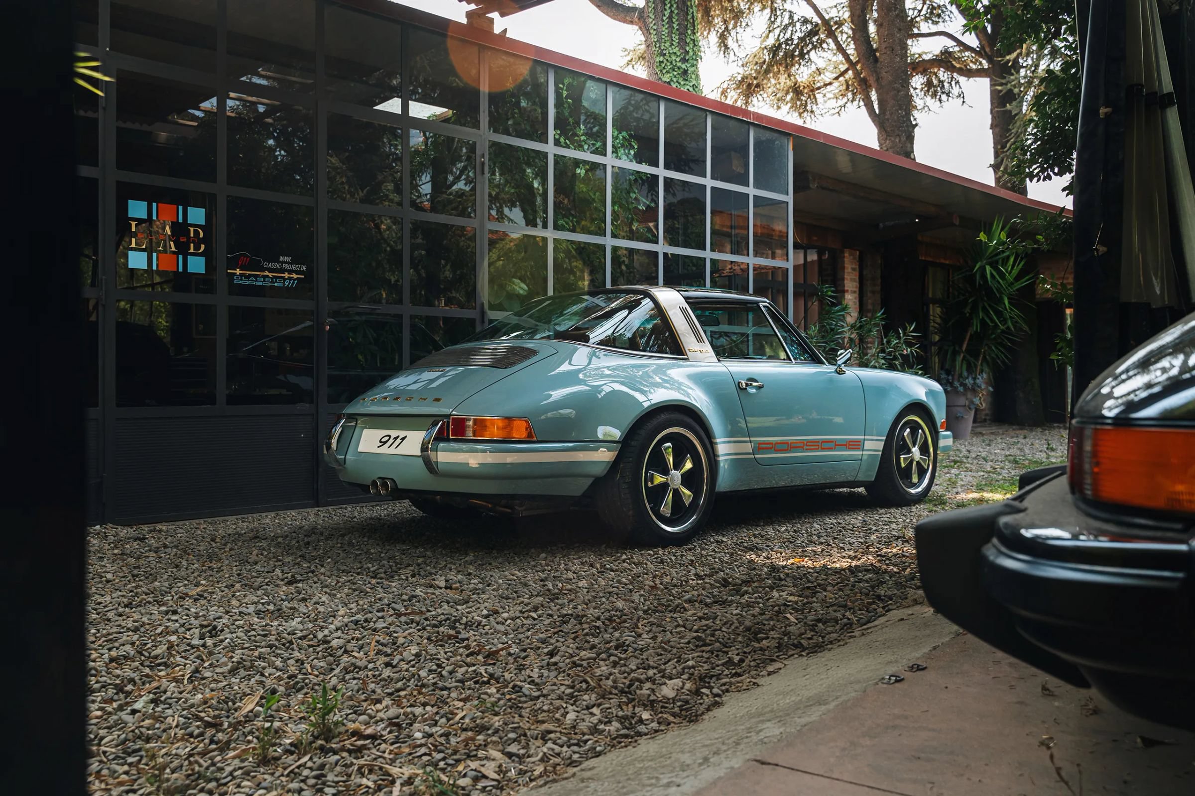 Used 1995 Porsche 911 Cabriolet image 33