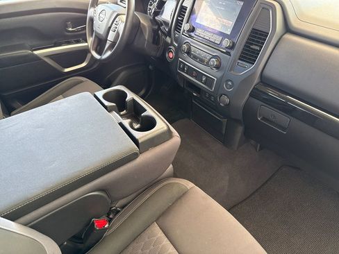 Used 2023 Nissan Titan SV RWD image 14