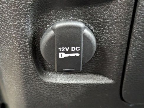 Used 2024 RAM 1500 Classic SLT image 20