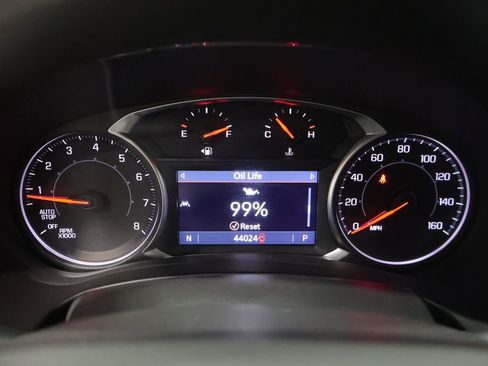 Used 2024 GMC Terrain SLT AWD/4WD image 39