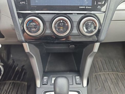 Used 2018 Subaru Forester 2.5i Premium AWD/4WD image 21