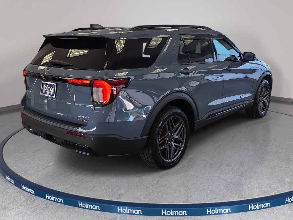Used 2025 Ford Explorer ST-Line w/ Premium Package AWD/4WD image 6