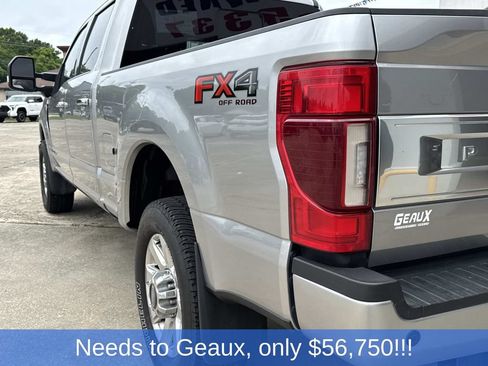 Used 2020 Ford F250 Platinum w/ FX4 Off-Road Package AWD/4WD image 12