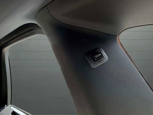 Used 2022 Rolls-Royce Ghost image 37