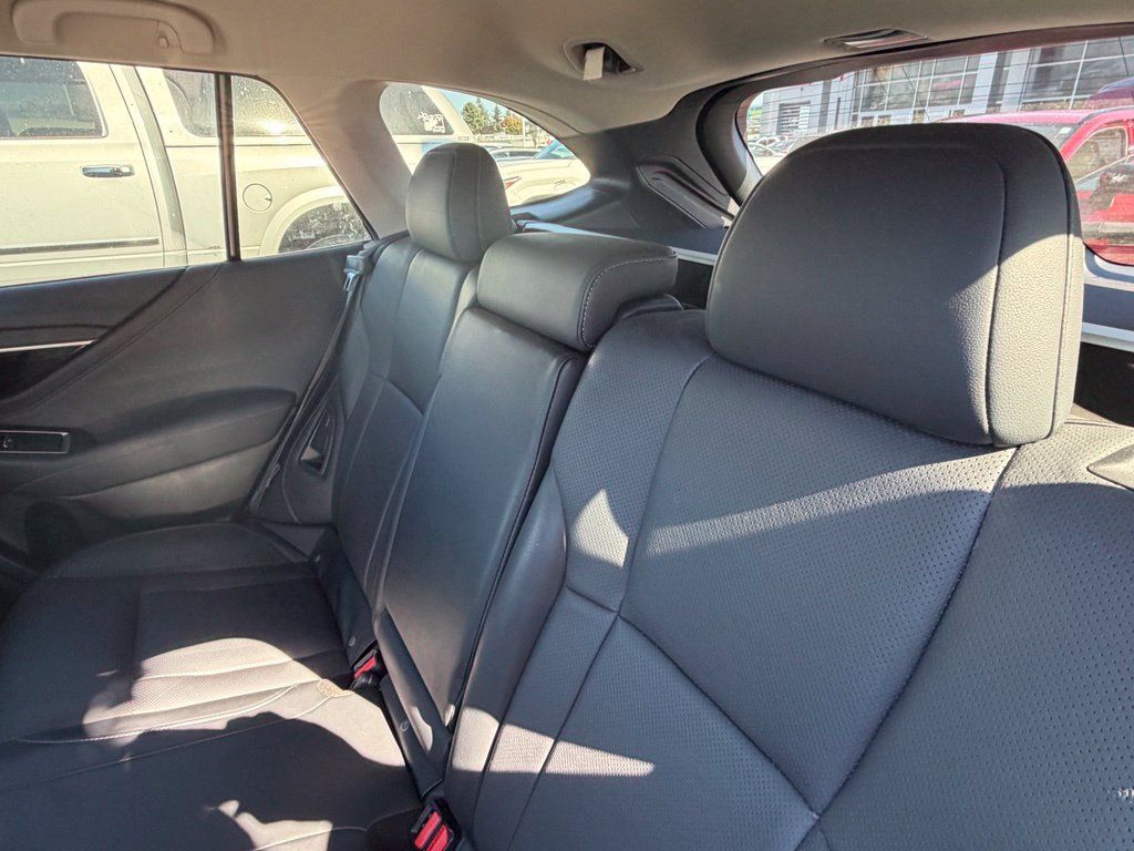 Used 2022 Subaru Outback Limited XT AWD/4WD image 10