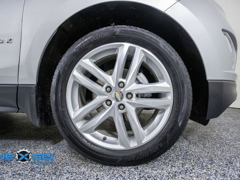 Used 2021 Chevrolet Equinox Premier AWD/4WD image 42