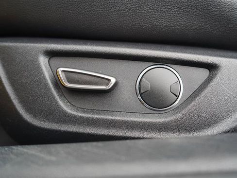 Used 2015 Ford Mustang GT Premium image 40