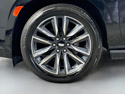 Used 2024 Cadillac Escalade Sport Platinum AWD/4WD image 38