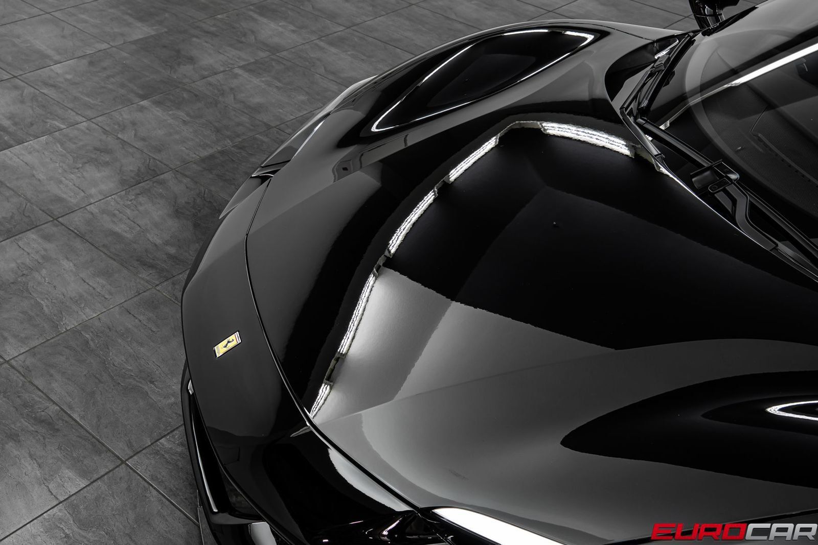 Used 2023 Ferrari 296 GTB RWD image 9