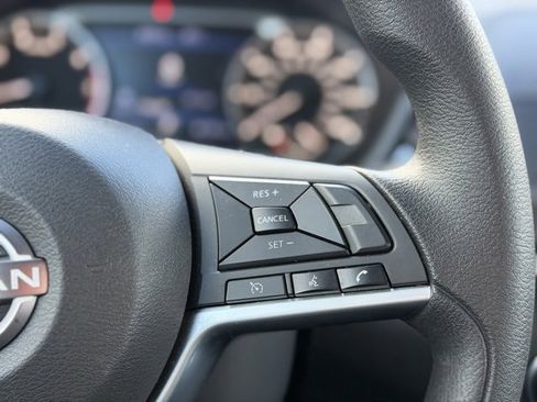 Used 2025 Nissan Altima 2.5 SV image 29