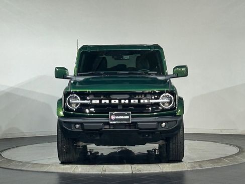 Used 2025 Ford Bronco Outer Banks AWD/4WD image 3