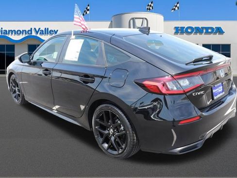 Used 2025 Honda Civic Sport image 4