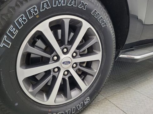 Used 2019 Ford Expedition XLT w/ Equipment Group 202A image 31