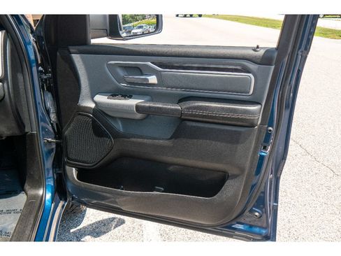 Used 2022 RAM 1500 Big Horn AWD/4WD image 17