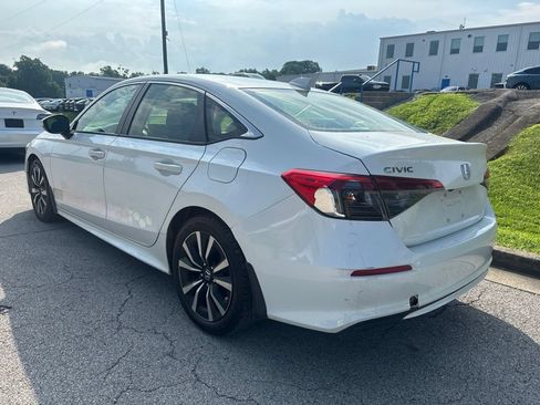 Used 2022 Honda Civic EX image 4