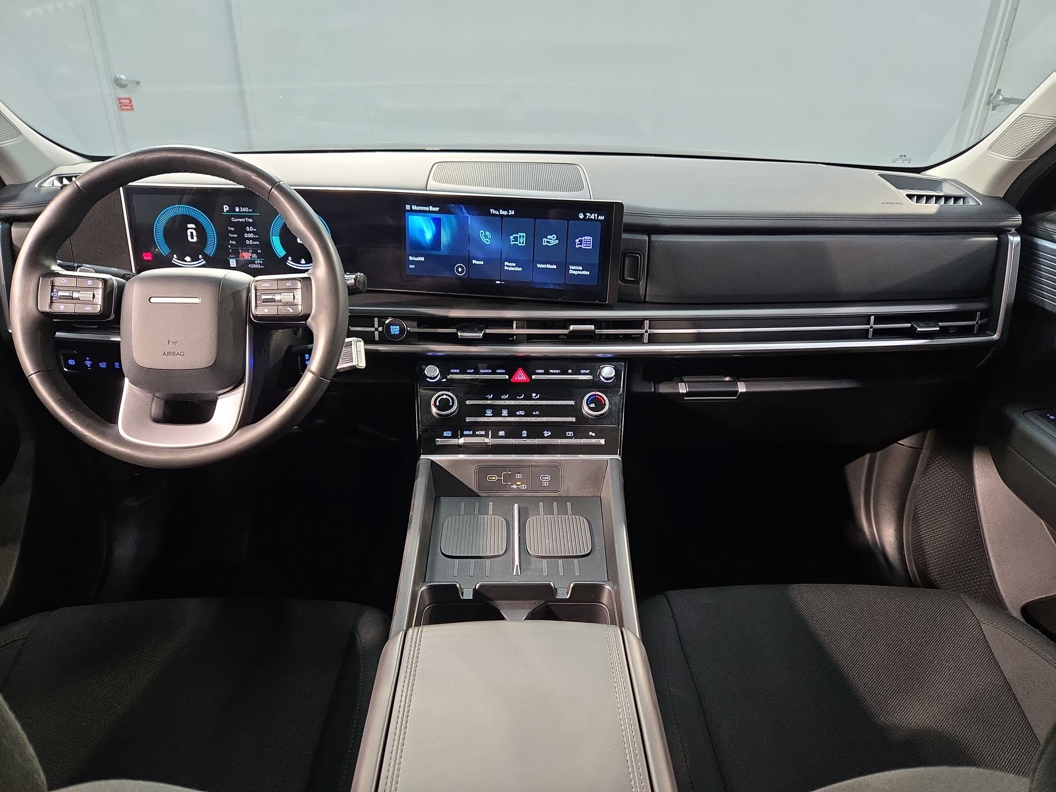Used 2025 Hyundai Santa Fe SE AWD/4WD image 10
