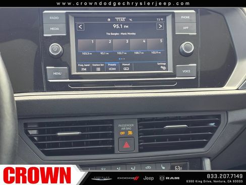 Used 2024 Volkswagen Jetta SE FWD image 27