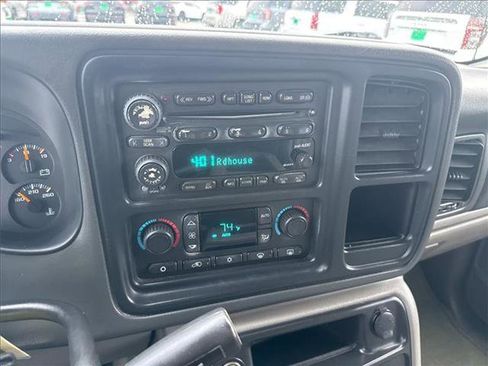 Used 2004 Chevrolet Tahoe LT w/ LT Preferred Equipment Group image 16