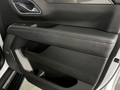 Used 2022 GMC Yukon AT4 w/ Technology Package image 36