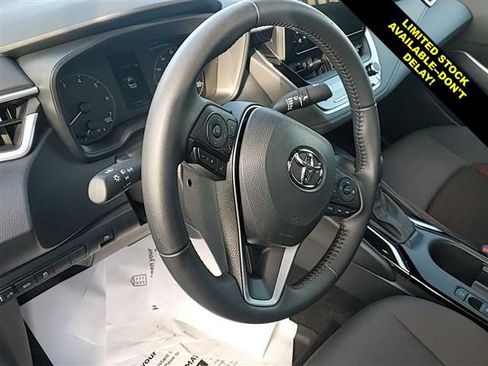 Used 2025 Toyota Corolla SE FWD image 8