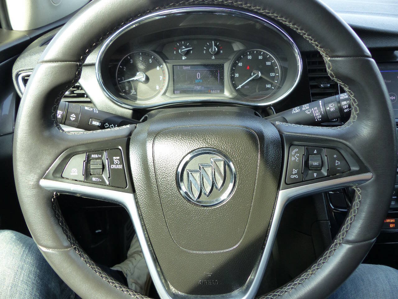 Used 2022 Buick Encore Preferred w/ Safety Package AWD/4WD image 28