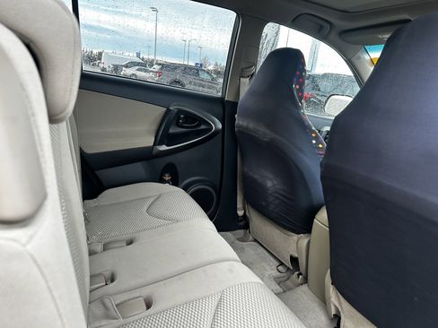 Used 2011 Toyota RAV4 4WD image 11