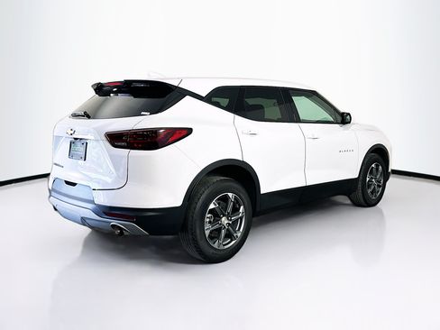 Used 2025 Chevrolet Blazer LT AWD/4WD image 9