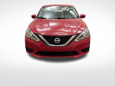Used 2019 Nissan Sentra SV image 2