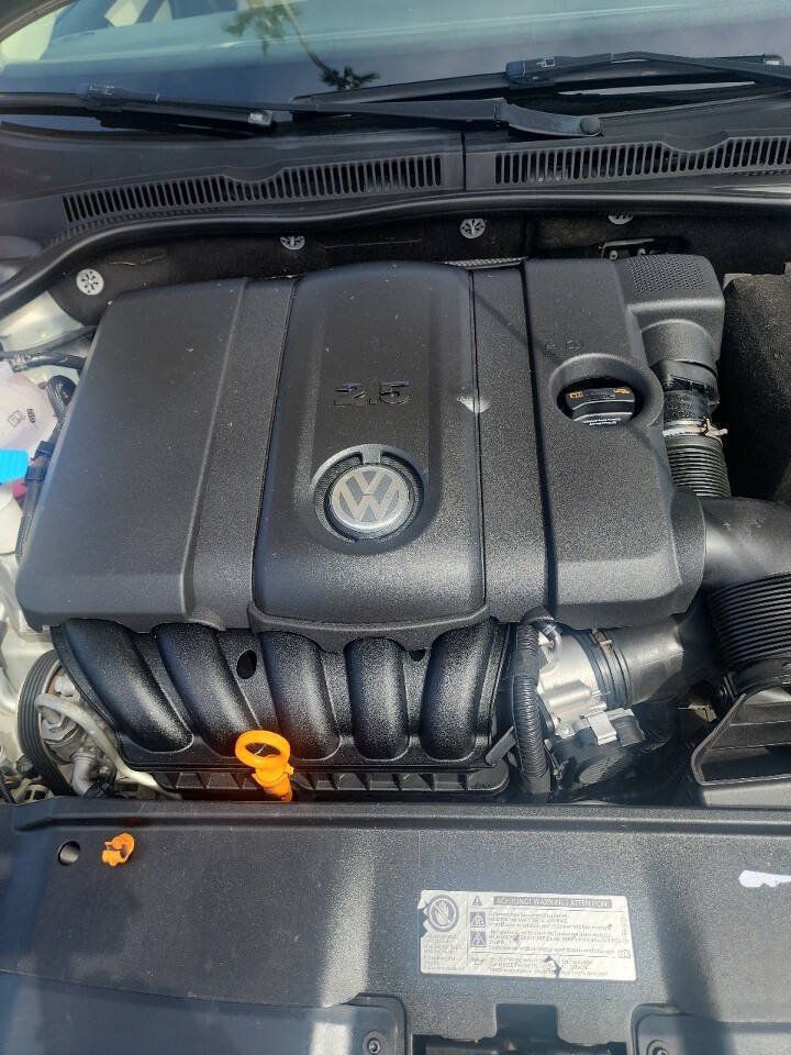 Used 2012 Volkswagen Jetta SE FWD image 9