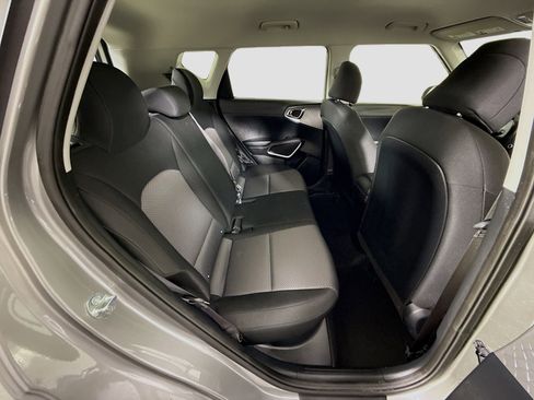 Used 2025 Kia Soul LX w/ LX Technology Package image 26