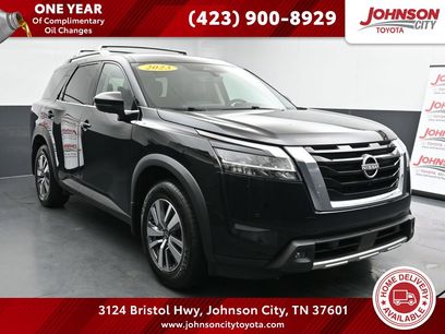 Used 2023 Nissan Pathfinder SL