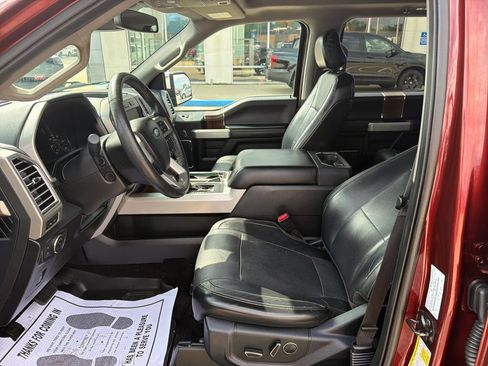 Used 2015 Ford F150 Lariat w/ Equipment Group 502A Luxury AWD/4WD image 9