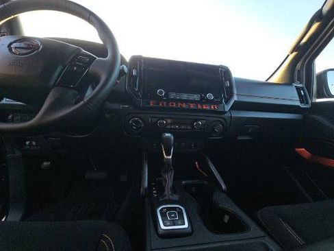 Used 2026 Nissan Frontier PRO-4X AWD/4WD image 8