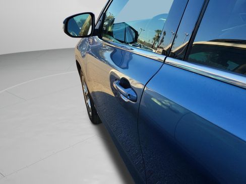 Used 2015 Toyota Highlander Limited Platinum image 17