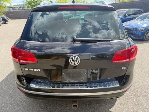 Used 2015 Volkswagen Touareg Executive AWD/4WD image 6