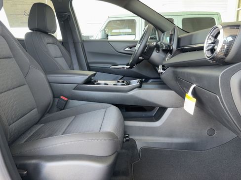 New 2026 Chevrolet Equinox LT w/ Midnight Edition image 17