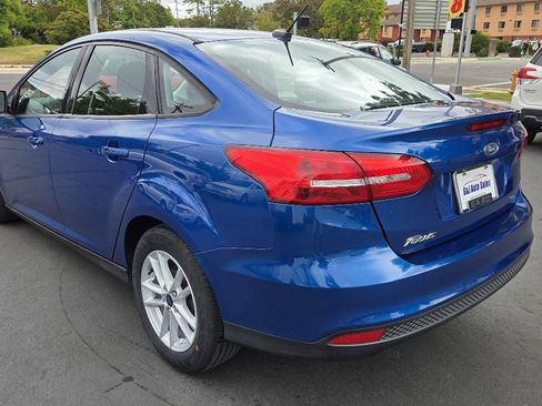 Used 2018 Ford Focus SE FWD image 11