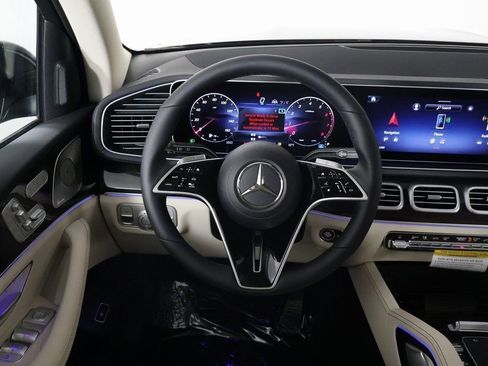 New 2026 Mercedes-Benz GLS 450 4MATIC image 3