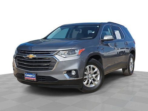 Certified 2021 Chevrolet Traverse LT image 1